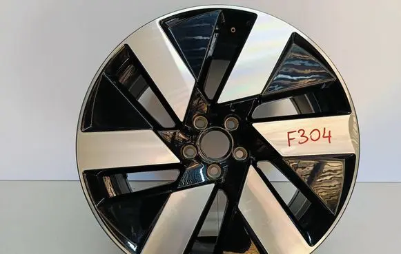 Volvo S60 R19 alloy rim 32358297 F304