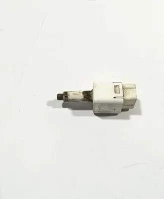 Mitsubishi L200 Brake pedal sensor switch 