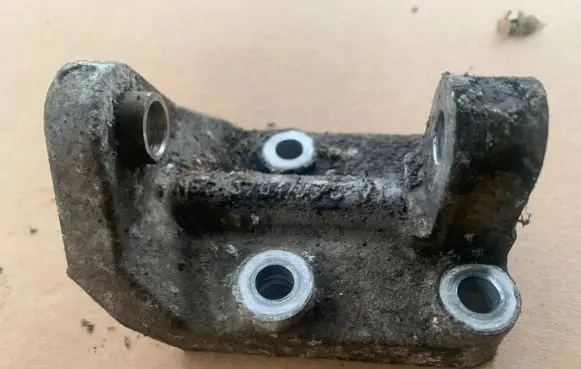 Jaguar XJ X300 Generator/alternator bracket NBC3704