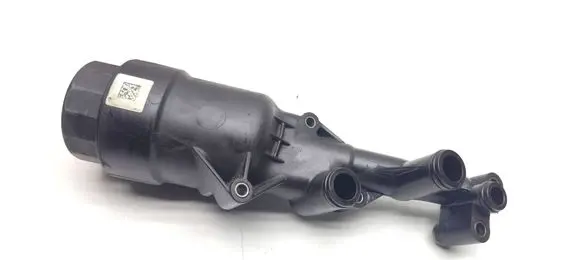 Mercedes-Benz E W212 Oil filter mounting bracket 70321178