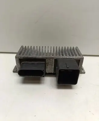 Opel Vivaro Glow plug pre-heat relay 8200558438A