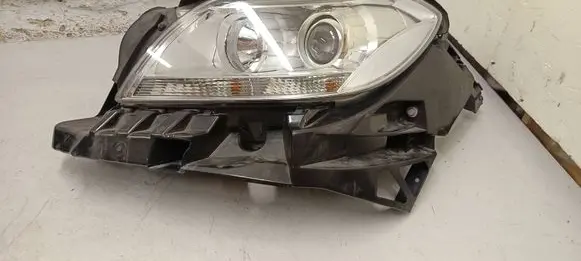 Mercedes-Benz ML W166 Headlight/headlamp A1668208361 A1666200091