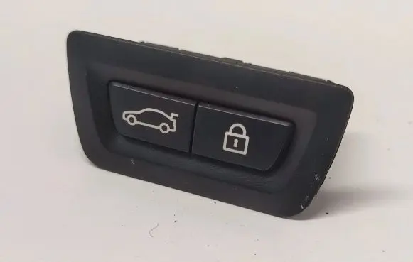 BMW X3 F25 Tailgate/boot open switch button 9275121 61319275121 61319162645