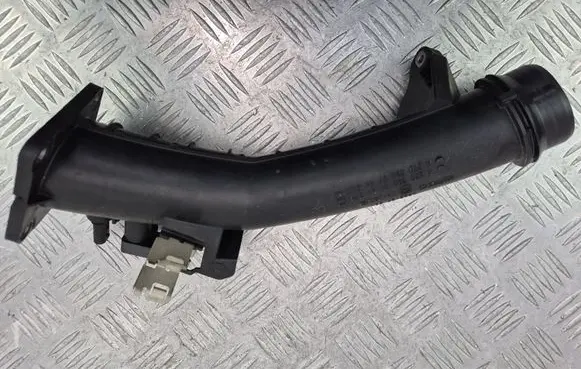 Mercedes-Benz A W176 Intercooler hose/pipe A2700900844 A2700900744 09125060