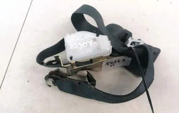 Opel Frontera A Front seatbelt 91140167