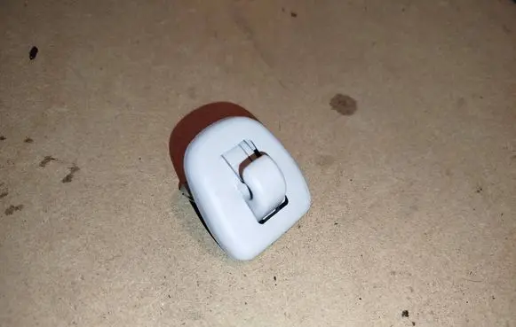 Peugeot 407 Sun visor clip/hook/bracket 
