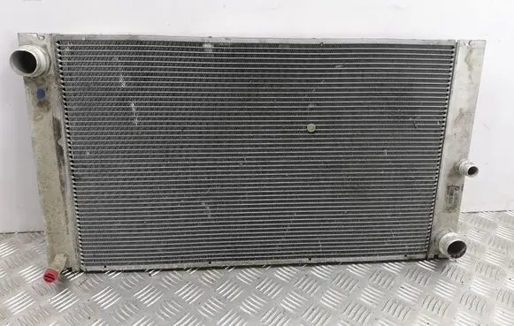 BMW 6 E63 E64 Coolant radiator 7795138