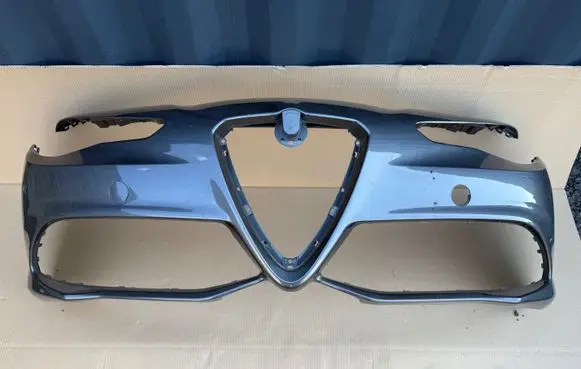 Alfa Romeo Giulia Front bumper 50567735