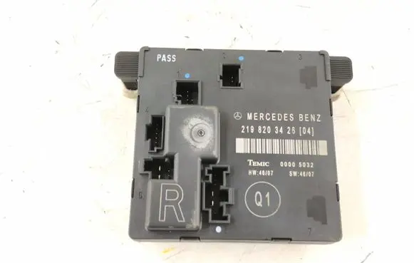 Mercedes-Benz CLS C219 Door control unit/module 2198203426 2198203626