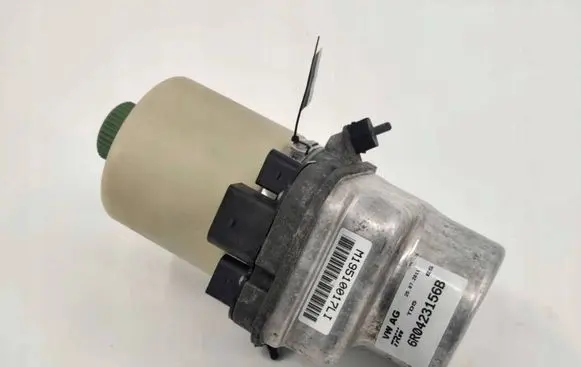Volkswagen Polo V 6R Power steering pump 6R0423156B
