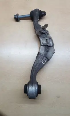 BMW 5 G30 G31 Rear control arm 6883339