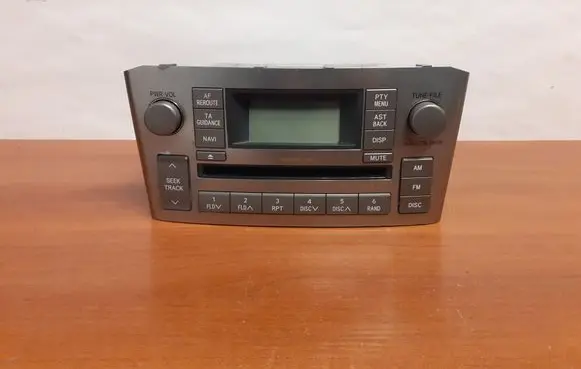 Toyota Avensis T250 CD/DVD changer 8612005120 8585