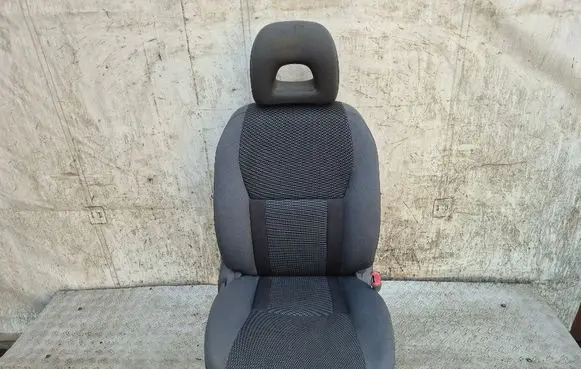 Toyota RAV 4 (XA20) Front passenger seat 