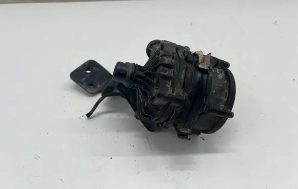 Mercedes-Benz EQE v295 Electric auxiliary coolant/water pump A0005004900