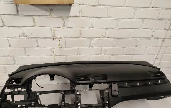 Volkswagen PASSAT B6 Dashboard 3C1857004AM 19082010 1033550053