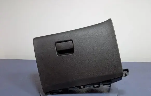 Opel Astra J Glove box 13373796