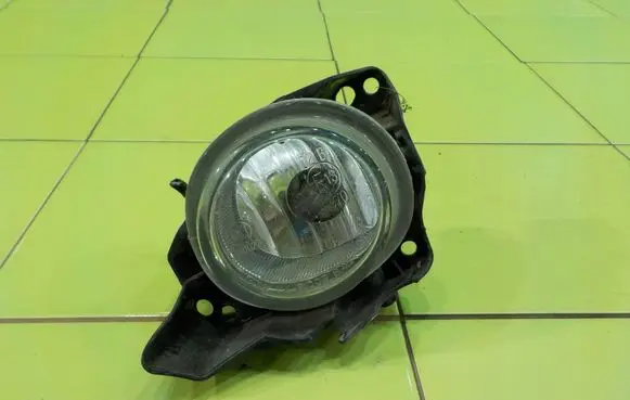 Mazda 6 Front fog light LEWY TP229