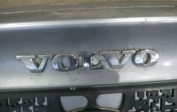 Volvo S60 Manufacturer badge logo/emblem 