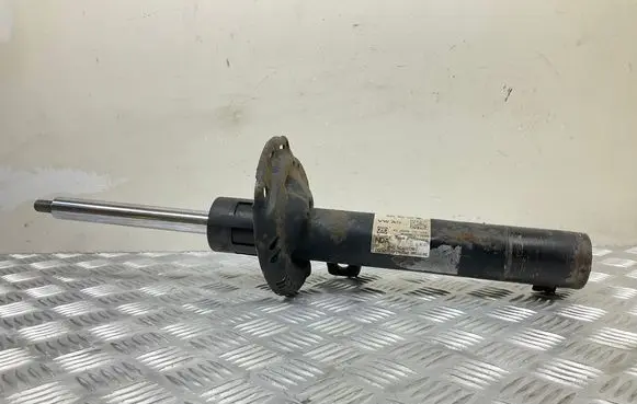 Volkswagen PASSAT B8 Front shock absorber/damper 3Q0413031BN