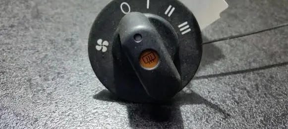 Opel Corsa A Fan control module 90361926