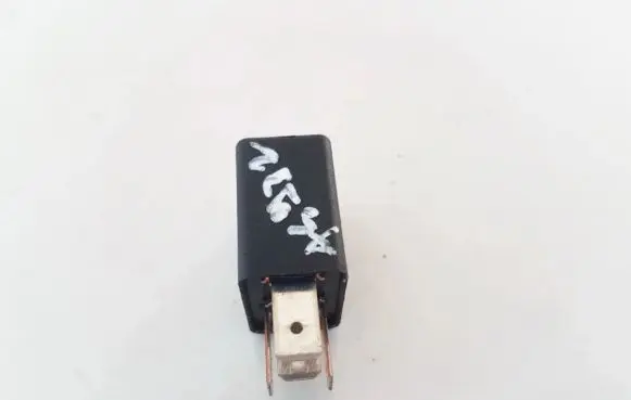 Opel Zafira A Other relay 24432680