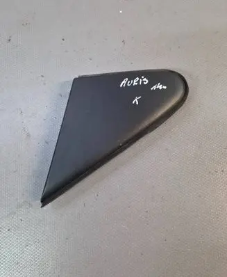 Toyota Auris E180 Fender end trim 6011802110