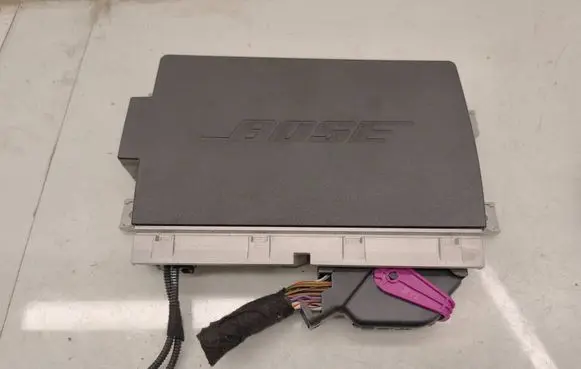 Audi A6 C7 Sound amplifier 4G5035223E