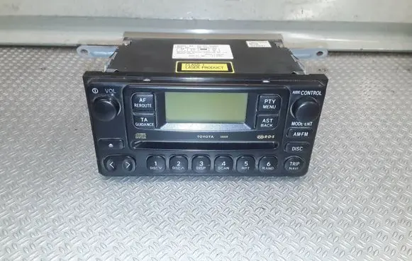 Toyota Avensis Verso Radio/CD/DVD/GPS head unit 8612044080