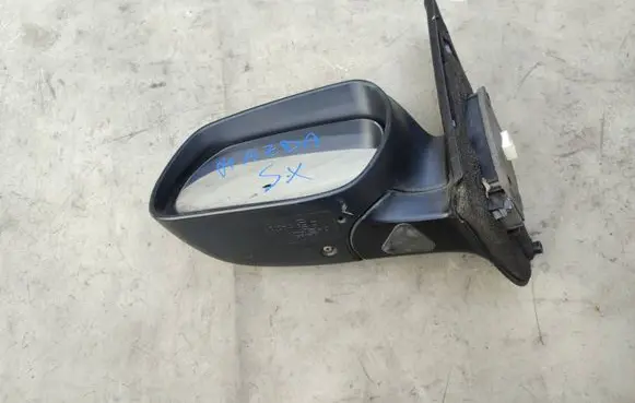 Mazda 2 Front door electric wing mirror E9024202 E9014202