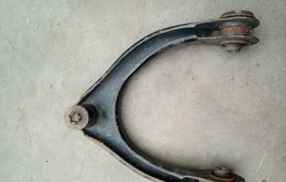 Lexus GS 300 350 430 450H Front lower control arm/wishbone