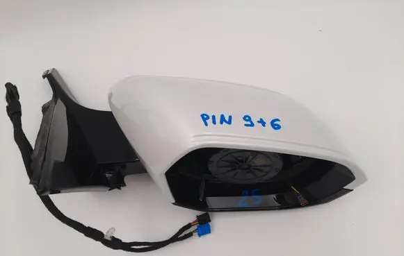 BMW 7 G70 Front door electric wing mirror