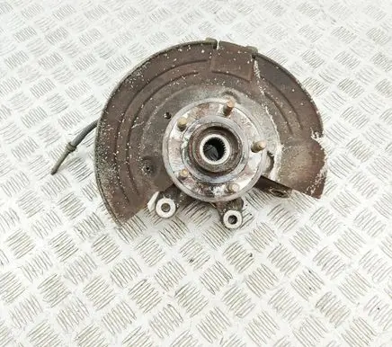 Jaguar XJ X350 Rear wheel hub 2W935A971AF