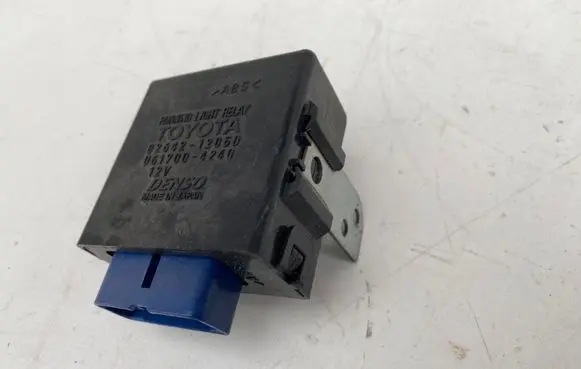Toyota Corolla E110 Other control units/modules 8964212050