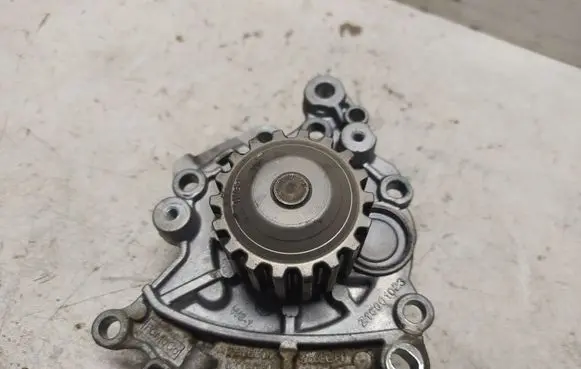 Peugeot 2008 II Water pump