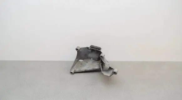 Audi A8 S8 D4 4H other engine part 4H0399059C