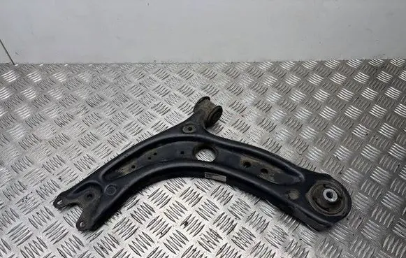 Volkswagen Golf VII Front lower control arm/wishbone 5Q0407151R