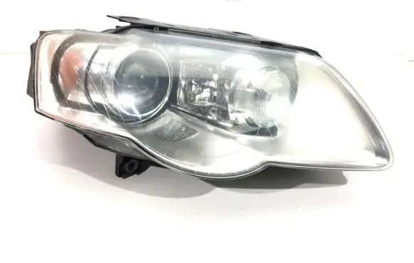 Volkswagen PASSAT B6 Headlight/headlamp 3C0941752K