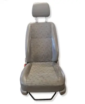 Volkswagen Transporter - Caravelle T5 Front driver seat 