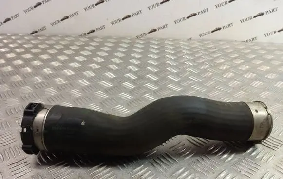 BMW 5 F10 F11 Intercooler hose/pipe 7810614