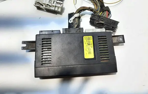 BMW 7 E38 Light module LCM 8386208