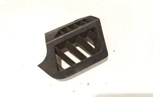 Toyota Avensis T270 Dash center air vent grill 5596105050