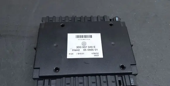 Volkswagen Phaeton BSM Control unit 3D0937049E 05066501