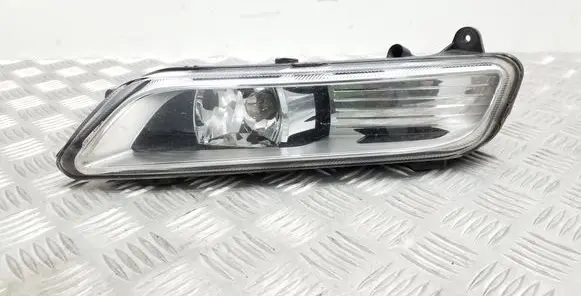 Volkswagen PASSAT B7 Front fog light