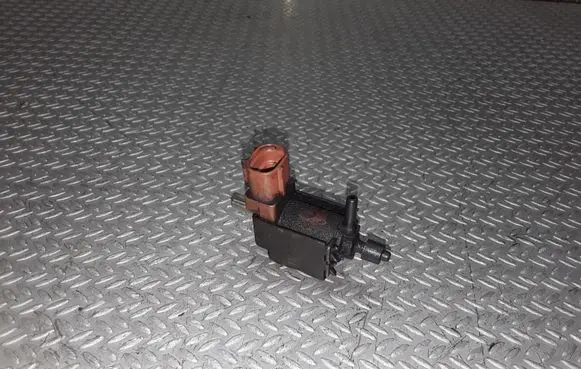 Toyota Corolla Verso E121 Vacuum valve 