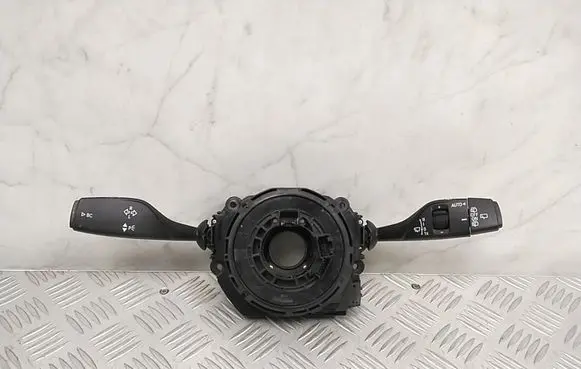 BMW 2 F45 Wiper turn signal indicator stalk/switch 9305954