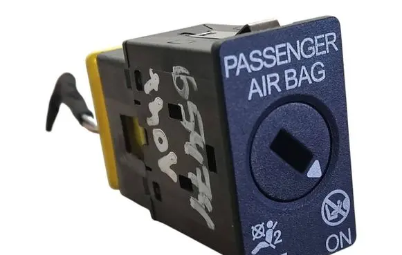 Skoda Octavia Mk3 (5E) Passenger airbag on/off switch 5C5919237