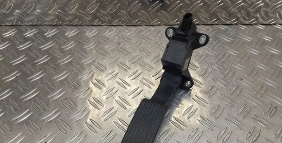 Toyota Aygo AB40 Accelerator throttle pedal 781100H040