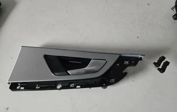 Audi Q7 4M Rear door interior handle 4M0839020E 4M0867224A