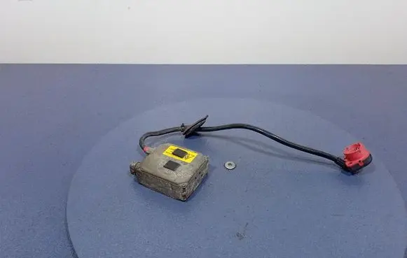 Volkswagen PASSAT B5.5 Voltage converter/converter module 5DV007760-61