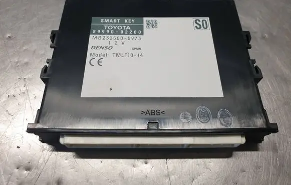 Toyota Auris E180 Keyless (KESSY) go control unit/module 8999002200 TMLF1014 MB2325005973